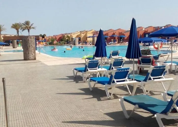 In Costa Mit Grossem Gemeinsamem Pool By Interhome